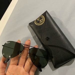 Rayban all black, like new, narrow